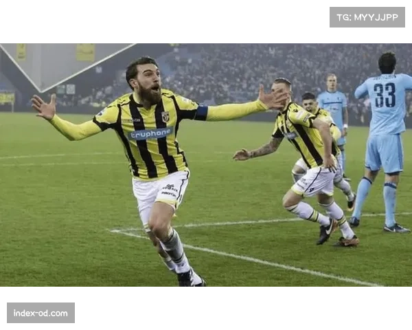 福图纳锡塔德客场战术以防守为主，寻求定位球机会